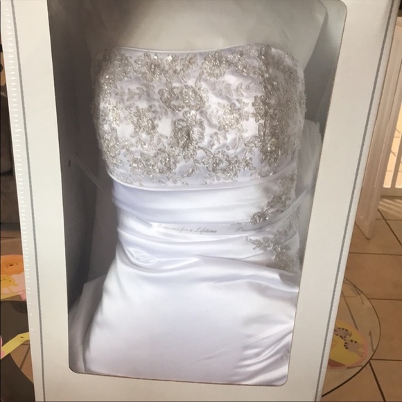 David's Bridal Dresses & Skirts - Davis Bridal Wedding Dress Gown